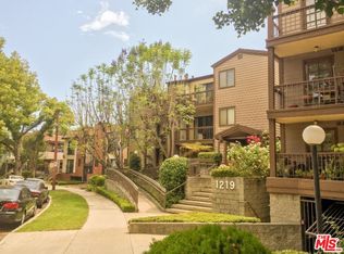 1219 N Columbus Ave, Glendale, CA 91202