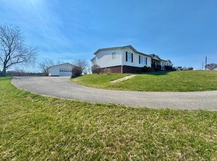 768 Ivanhoe Rd, Max Meadows, VA 24360