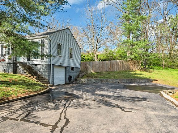 4th image of 228 Graylynn Dr
