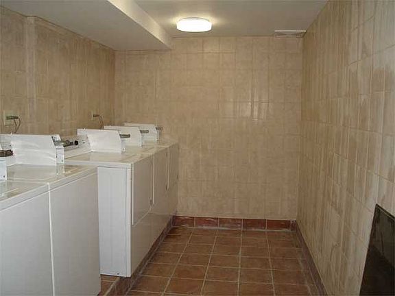 5th image of 4309 52nd St APT 2A