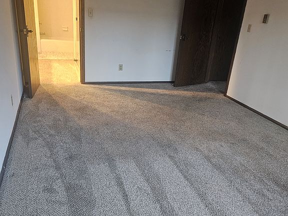 4th image of 425 E Henry Clay St APT 207