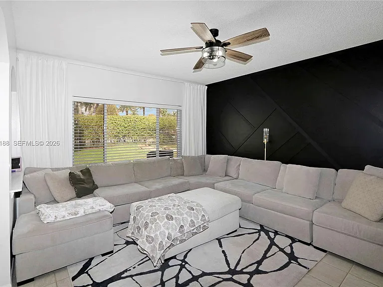 2232 SW 120th Ave — Photo 9