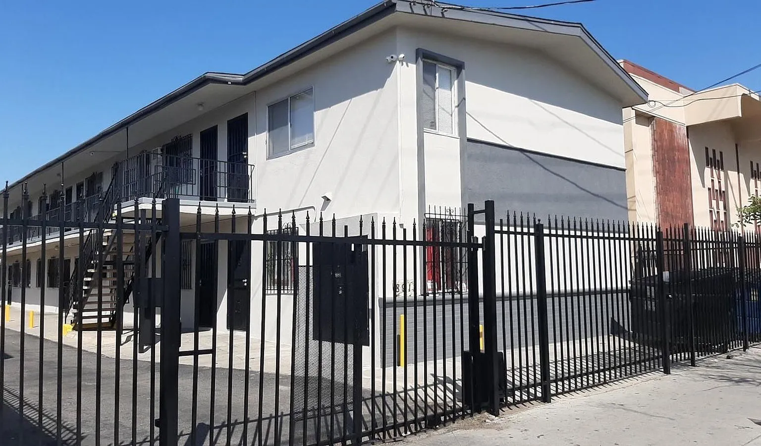 1 bed, 1.0 bath, $1,554 — Photo 1