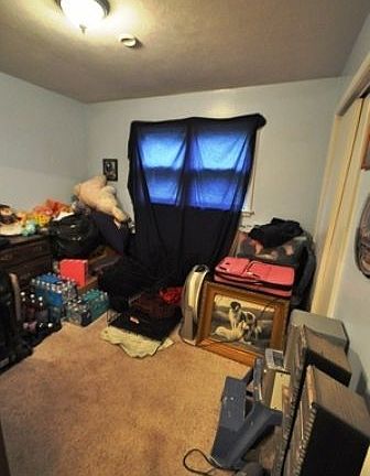 second bedroom