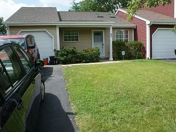677 Brittany Ln