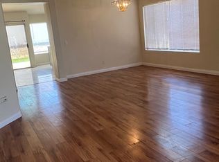 1326 Kroonen Dr, Corona, CA 92882