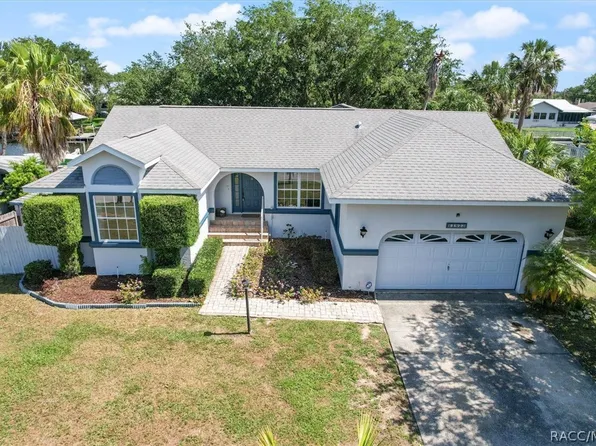 11823 W Bayshore Dr, Crystal River, FL 34429