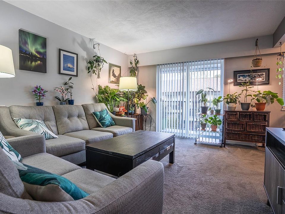 1st image of 352 Burnside Rd W