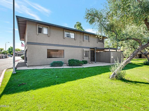 2nd image of 286 W PALOMINO Drive #150