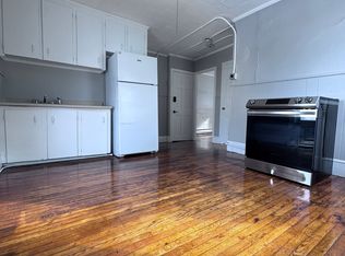 38 Prince Ave UNIT B, Lowell, MA 01852