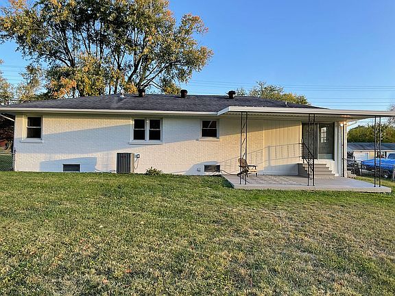 2nd image of 623 Shawnee Dr