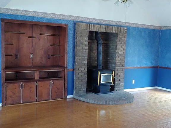 5th image of 1445 Rosemill Dr