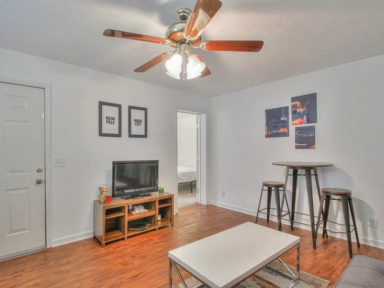 1714B Villa Pl — Photo 4