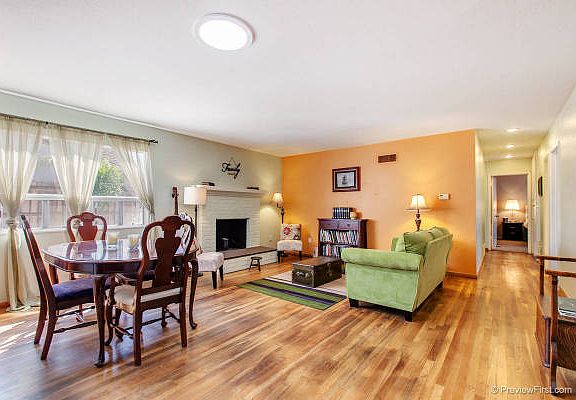 3rd image of 3577 Ediwhar Ave