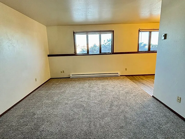 744 Darby St. — Photo 2