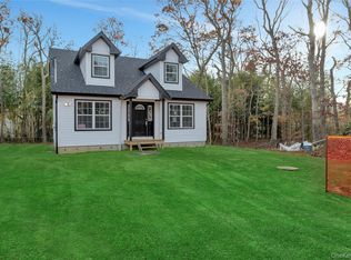487 NEIGHBORHOOD ROAD, Shirley, NY