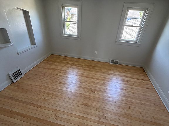 2nd image of 2213 S 74th St