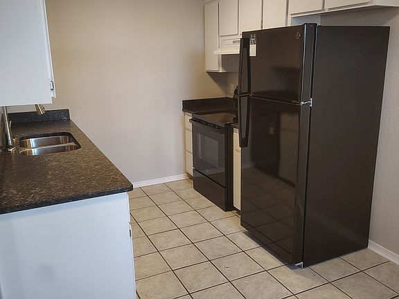 2nd image of 408 NW Panther Ln #11587617