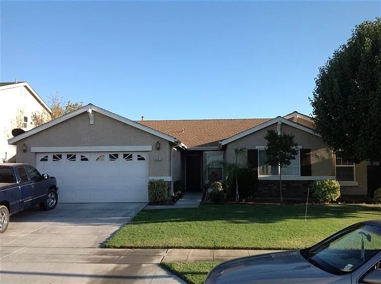 6062 E Sussex Way photo 1