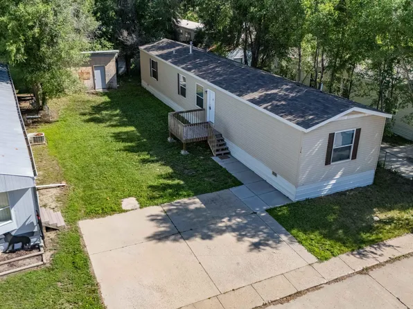 116 W Buffalo St, Mandan, ND 58554
