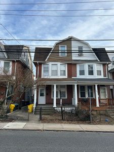 221 Ardmore Ave, Ardmore, PA, 19003