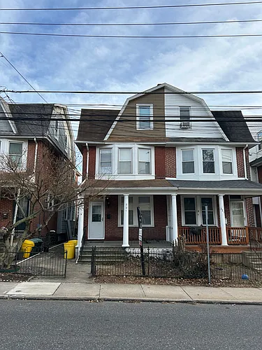 221 Ardmore Ave Photo 1