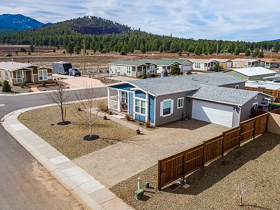3rd image of 147 Pinecrest Trl