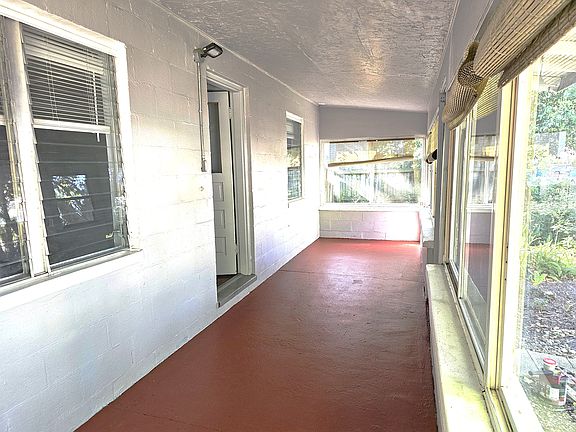 4th image of 1730 Ridgewood Ave