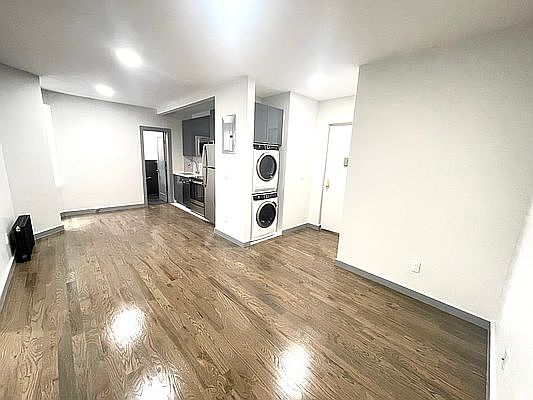 2nd image of 544 W 157th St APT 31