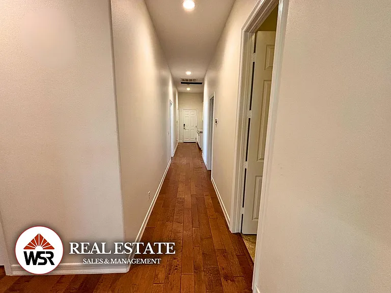 18691 Oak Park Dr — Photo 11