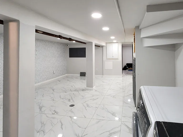 2133 Kimball St #WHOLE — Photo 13