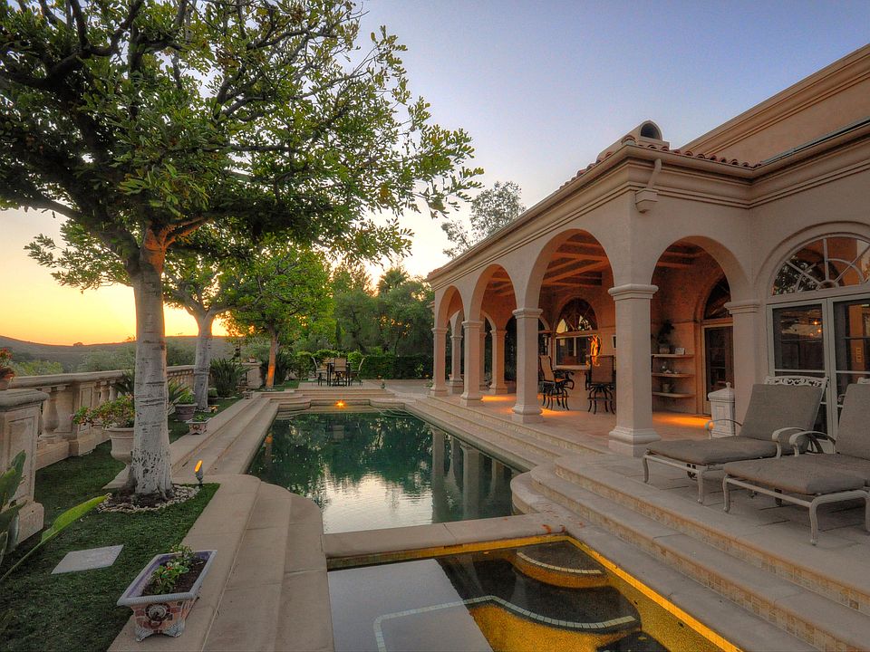 1st image of 4347 Coachman Cir