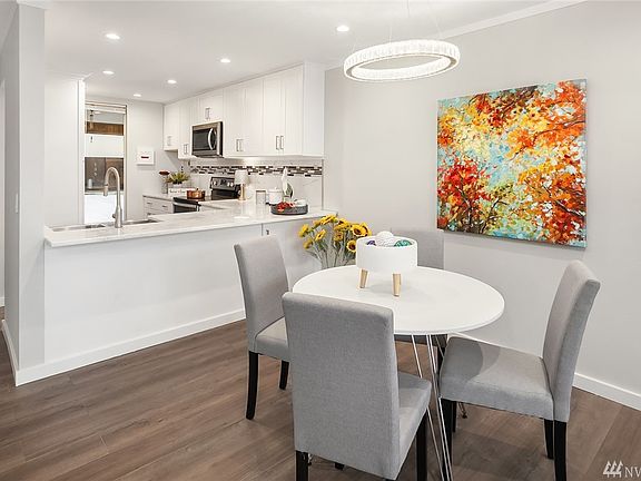 5th image of 13954 NE 60th Way APT 103