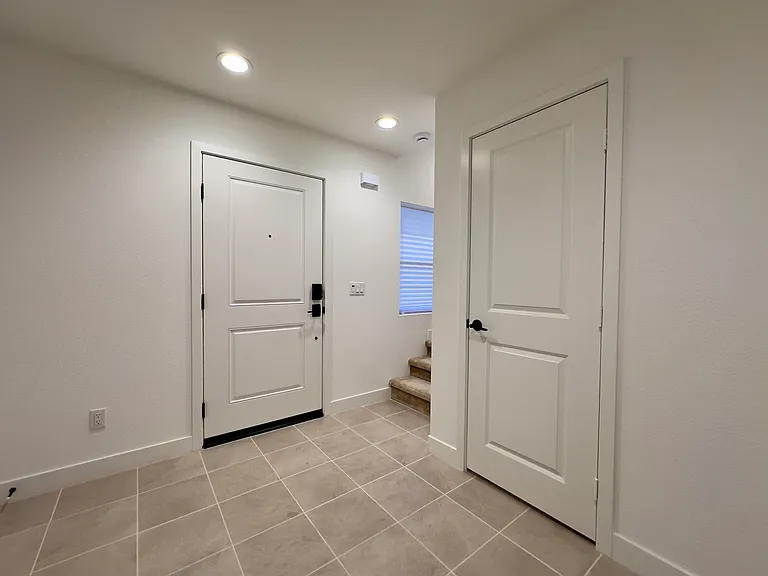 2209 N Cordon Gln — Photo 12