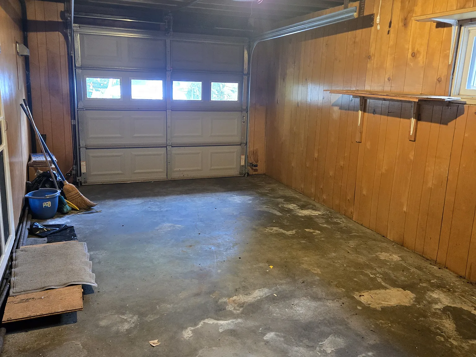 3 bed, 1.5 bath, 1300 sqft, $1,250 — Photo 4