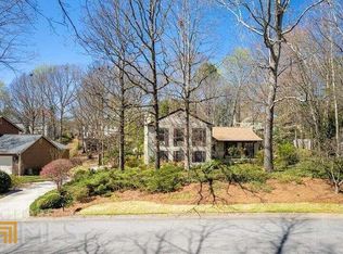 6127 Mountcreek Ct, Peachtree Corners, GA 30092