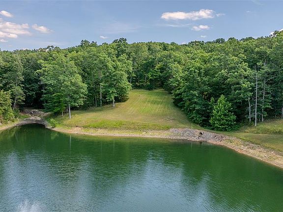 4th image of 2728 Flucom Rd