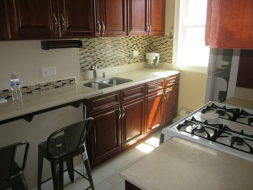 1st image of 20 Scholes St #2B