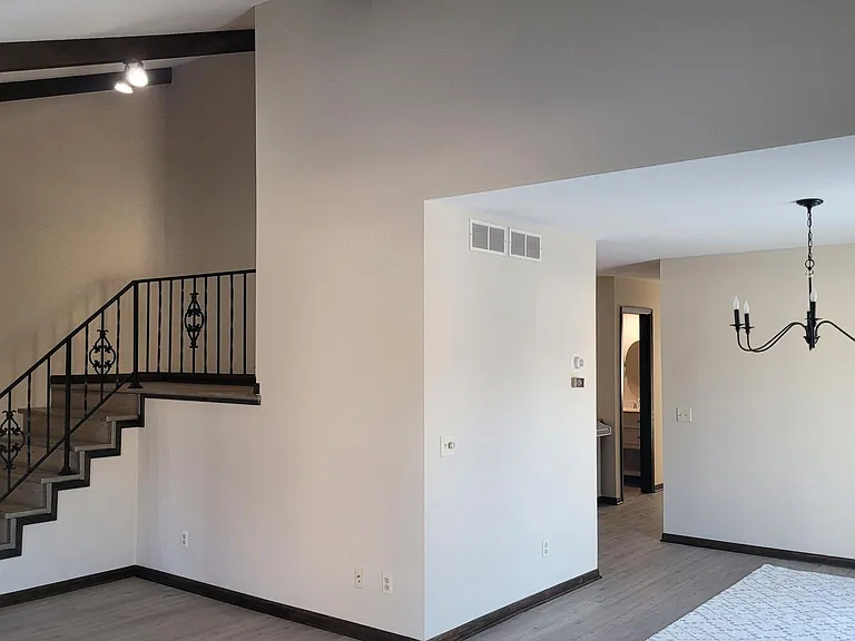 1731 Colette Ct — Photo 10