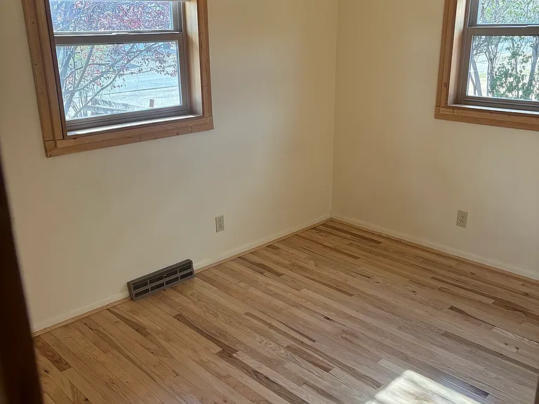 210 N 7th St — Photo 16