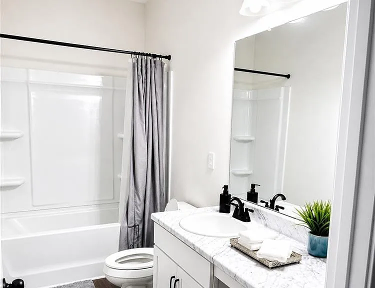 2308 Hastings Manor Ln — Photo 19