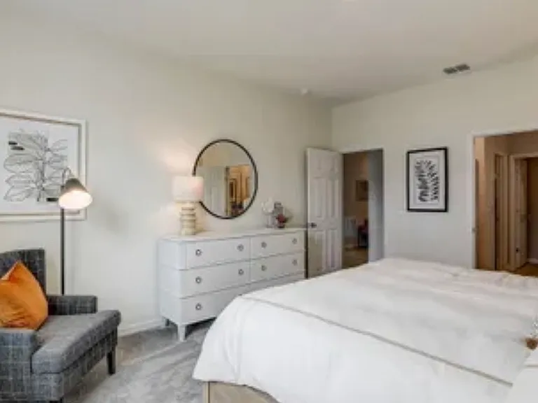 721 Crown Rose Dr — Photo 8