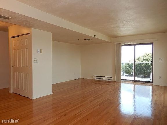 425 broadway 21