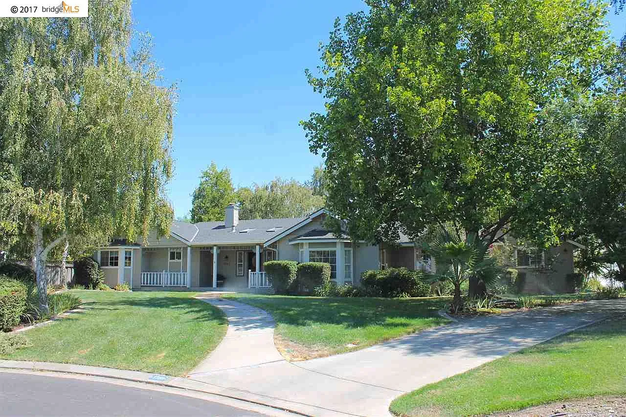 1768 Bobwhite Rd photo 1