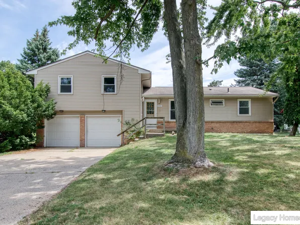 5890 Brook Ct SE #5892, Grand Rapids, MI 49508
