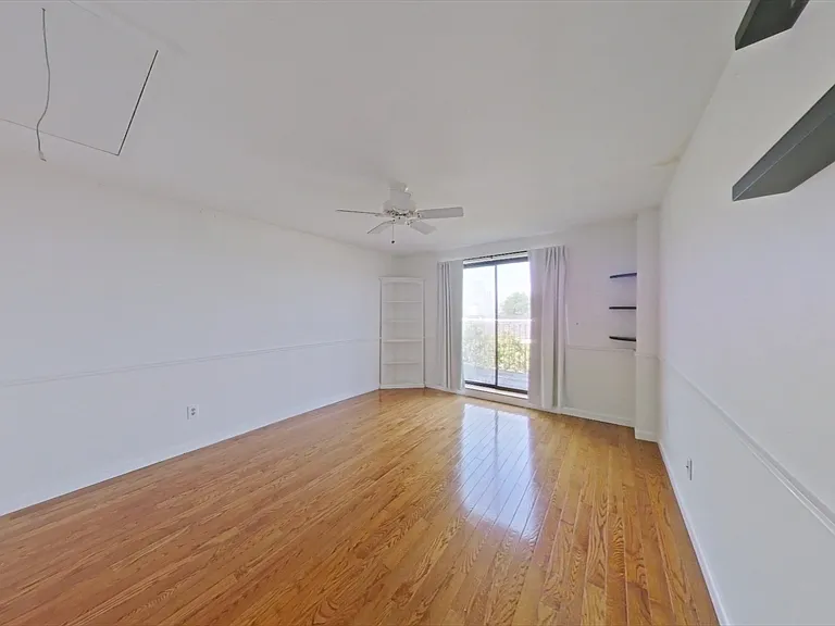 85 E Squantum St #11 — Photo 14
