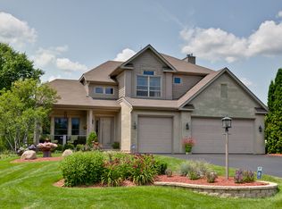 11613 Brittany Ct, Spring Grove, IL 60081