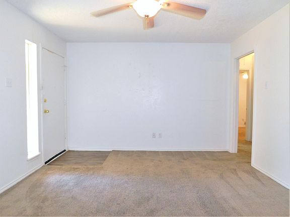 4th image of 2309 Vanderbilt Ct #2309