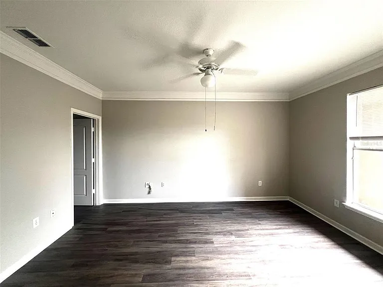18046 Villa Creek Dr — Photo 3