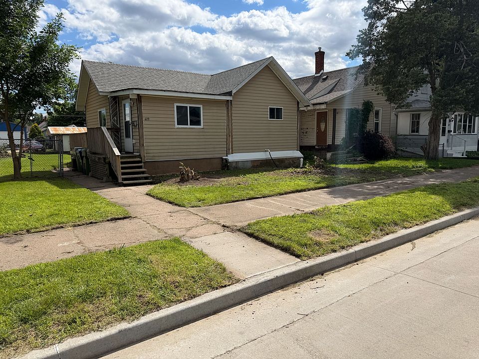 1st image of 419 5th Ave N